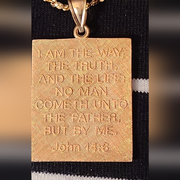 14k Gold Pendant & Sparklin Necklace.  Christian/Catholic Jesus/Bible Quote. 10g - Picture 4 of 7